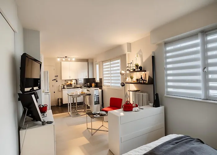 Frgk Fr - Surcouf 'palm ' アパート カンヌ